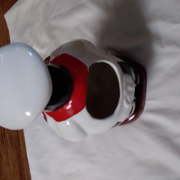 Chef UTENSIL HOLDER with Red Scarf - Picture 6 of 9